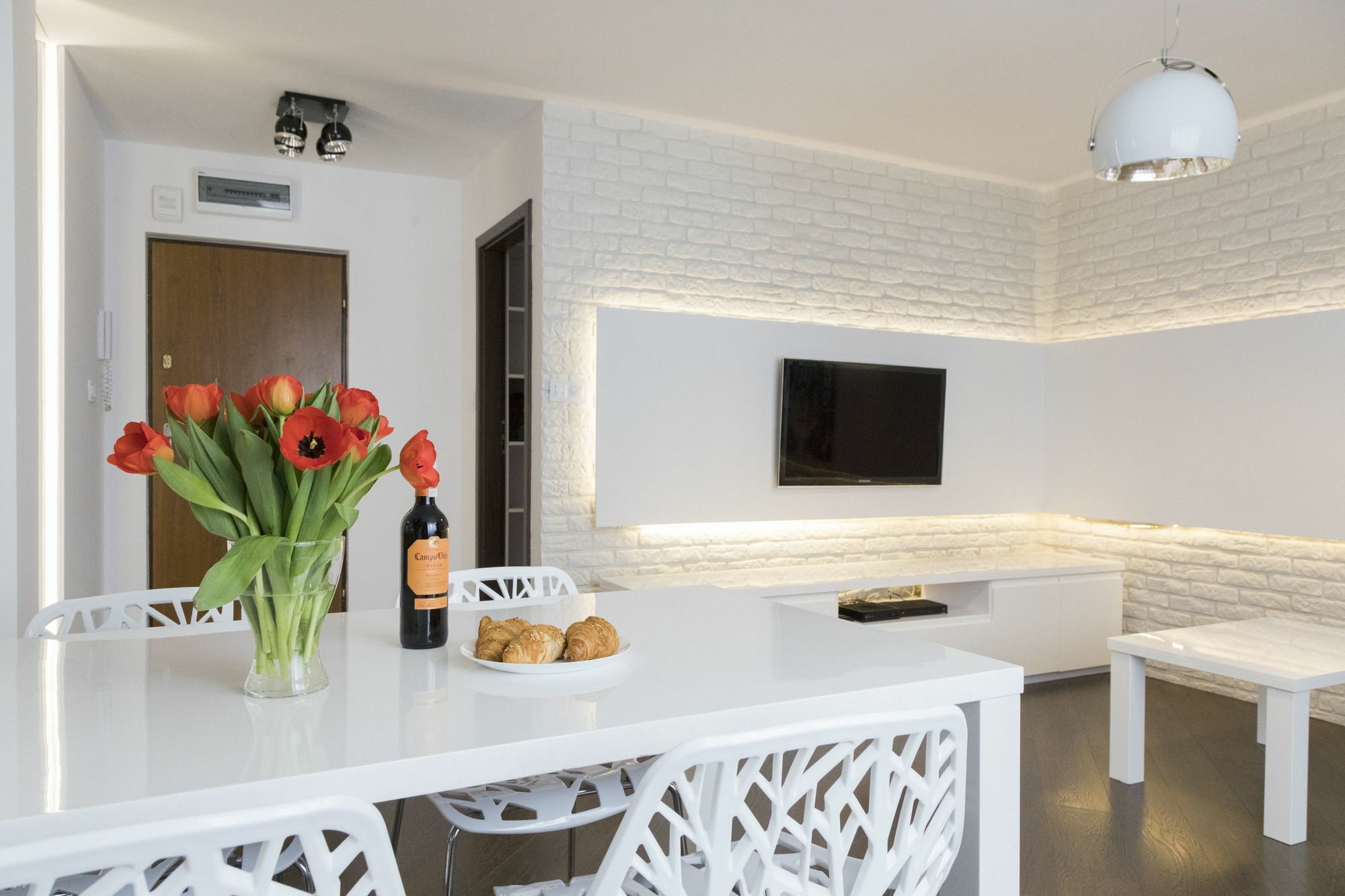ורשה Apartament Moniuszki By Your Freedom מראה חיצוני תמונה